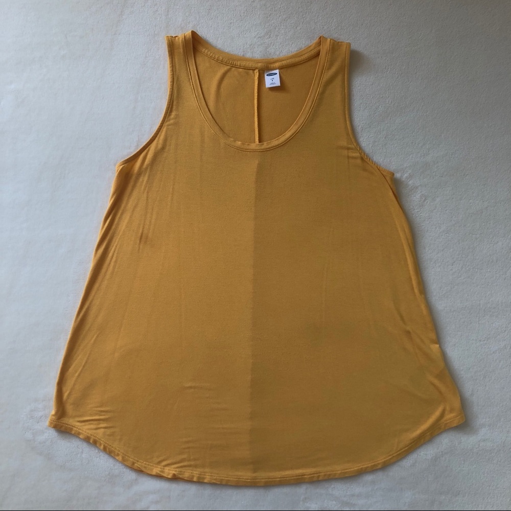 Yellow Old Navy Tank✨